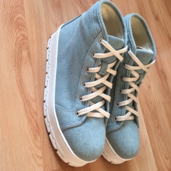 ZARA Fabric Platform High Top Sneakers in Light Blue with white soles - Picture 3 of 7